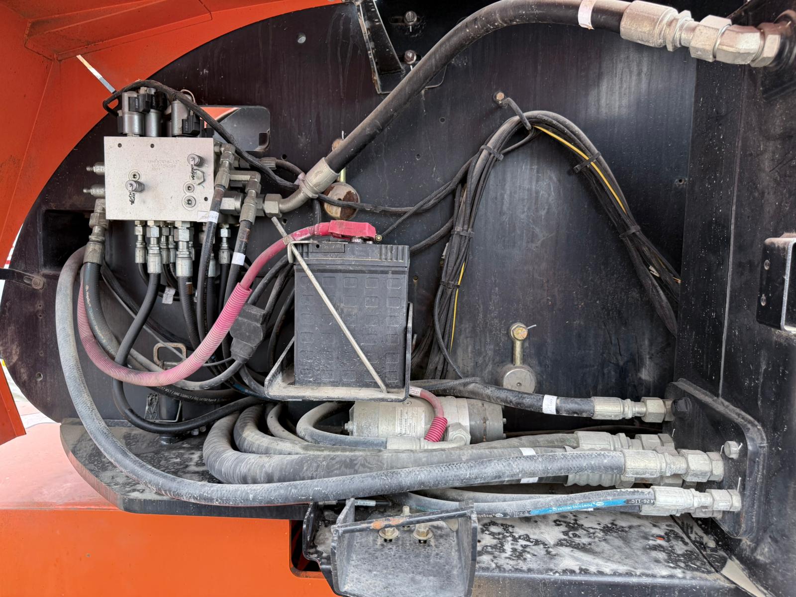Telescopic Boom Lift - View 2